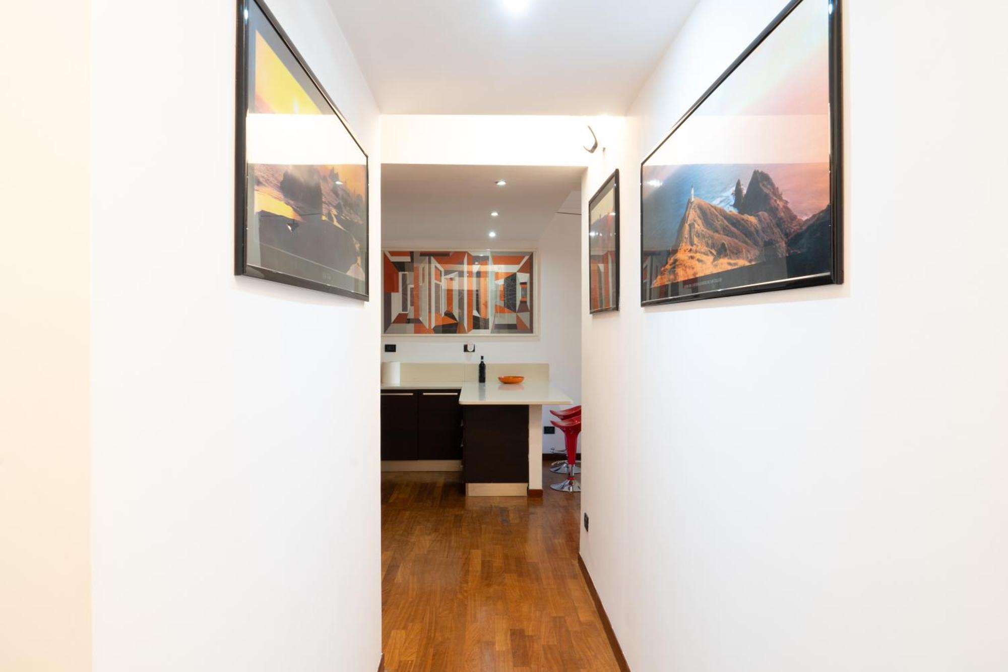 Comfortable, Wide And Cozy Apartment *