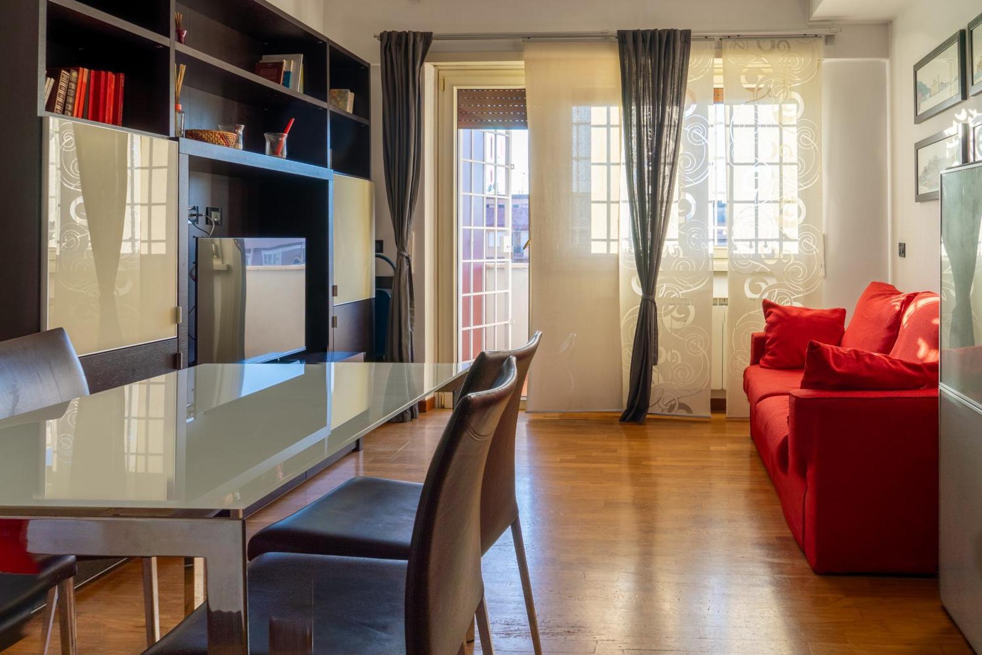 Comfortable, Wide And Cozy Apartment Rome